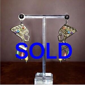 Vintage Egypt Queen Nefertiti Earrings